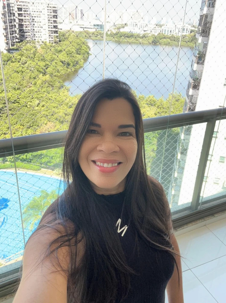 Monica Carvalho, consultora imobiliária na Barra da Tijuca